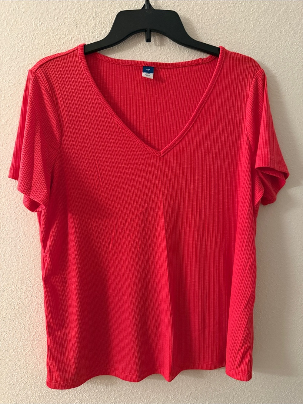 Old Navy Ribbed V-Neck Short Sleeve Tee - Red